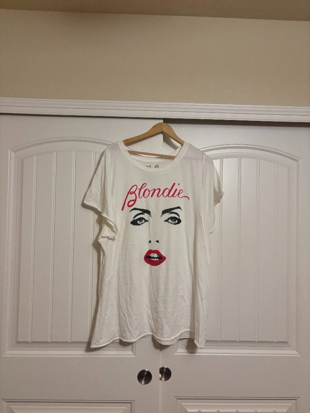Blondie by Goodie Two Sleeves T Shirt 5X Short Sleeve White Cotton Polyester